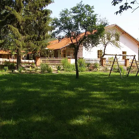 מלון Na Statku 3*