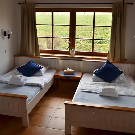 מלון Na Statku Mirosov (Rokycany)